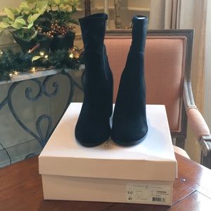 Chinese Laundry Charisma black suede booties